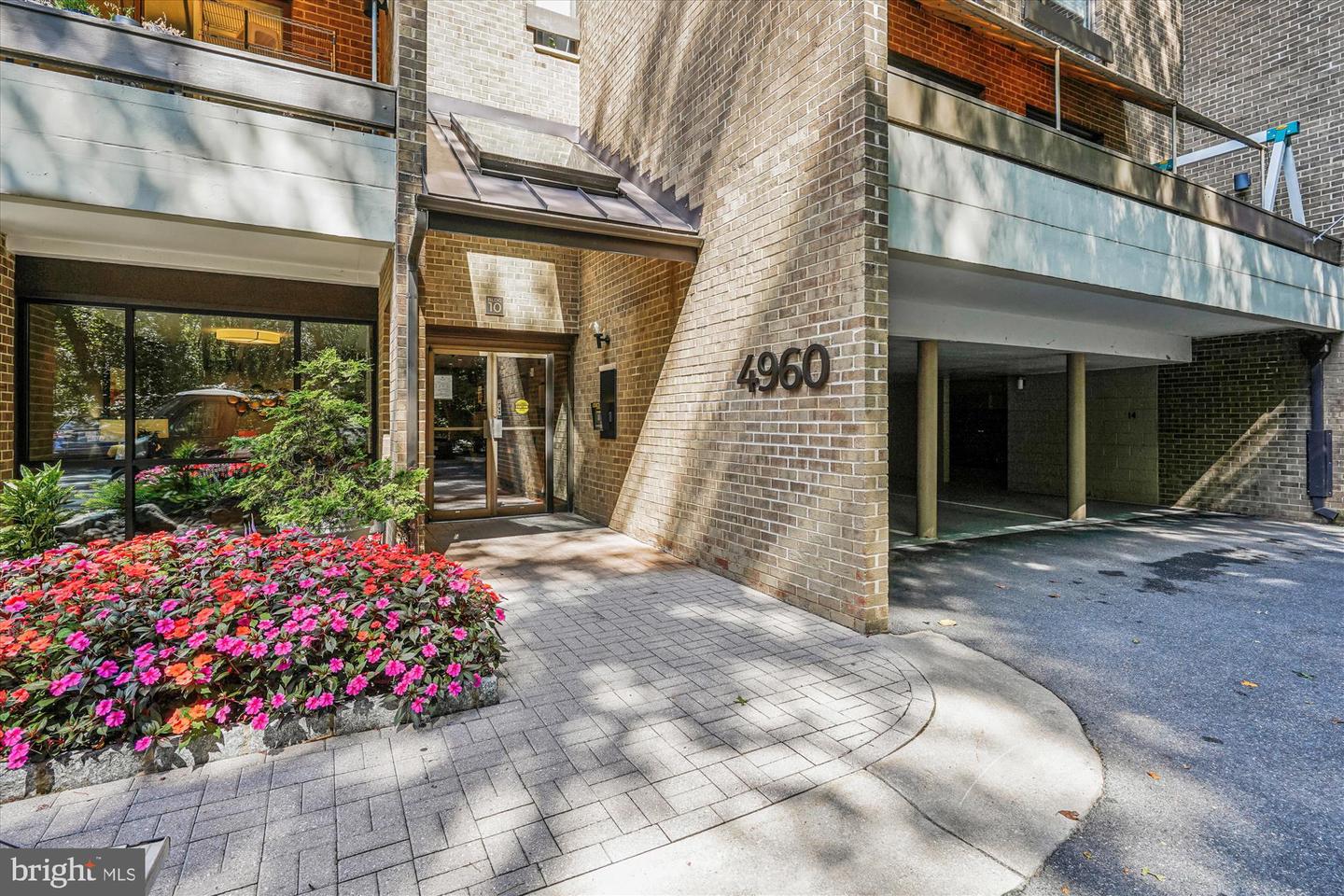 4960 Sentinel Drive #10-302, Bethesda
