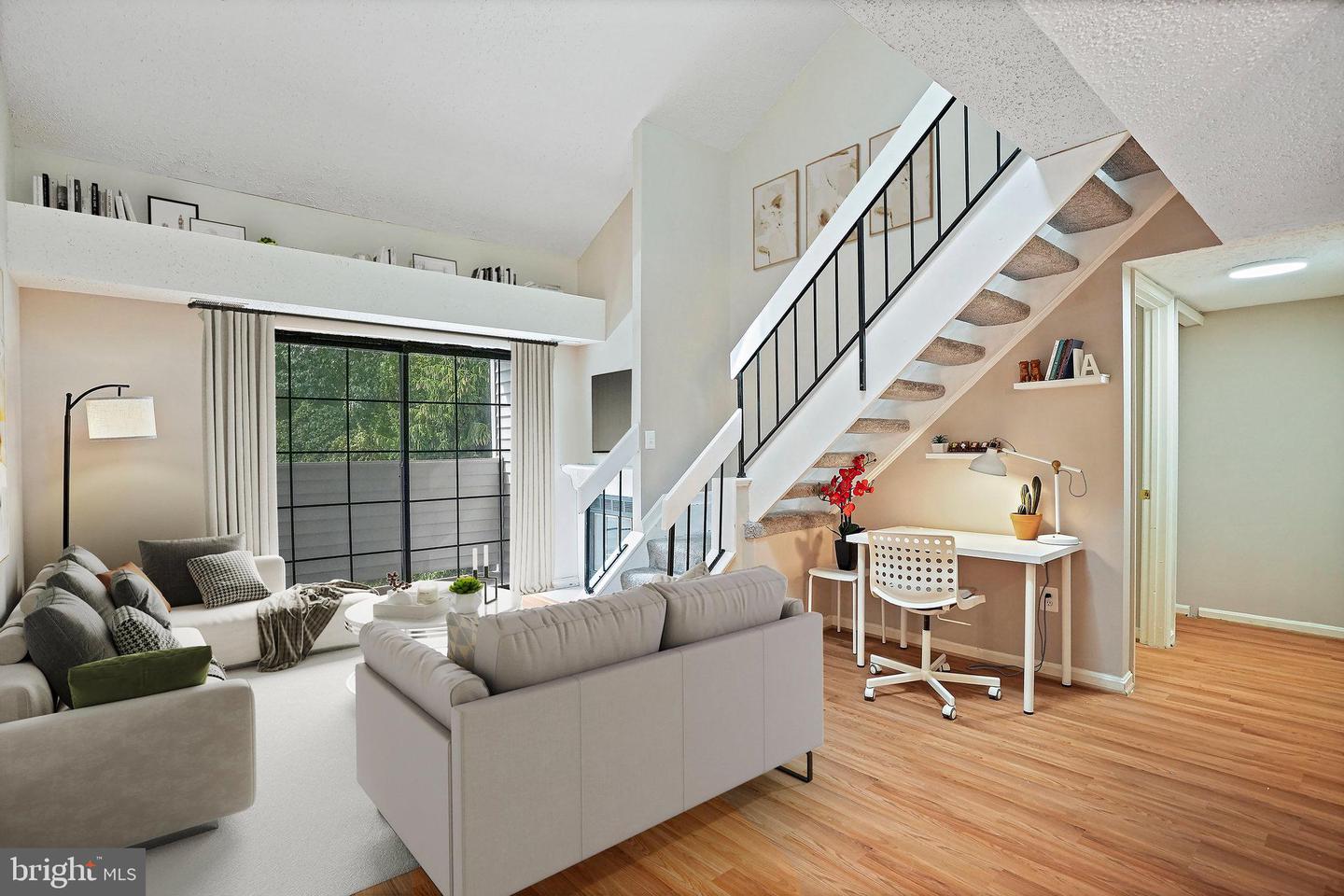 1605 Carriage House Terrace #h, Silver Spring