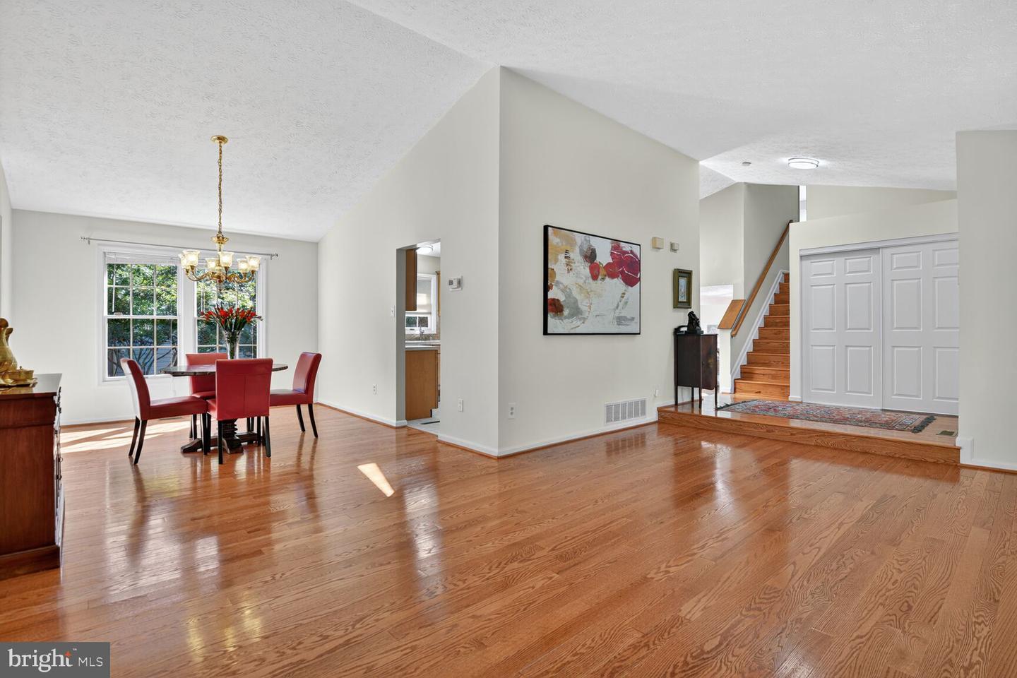 17813 Cottonwood Terrace, Gaithersburg