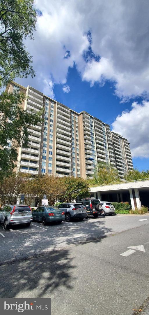 5101 River Road #907