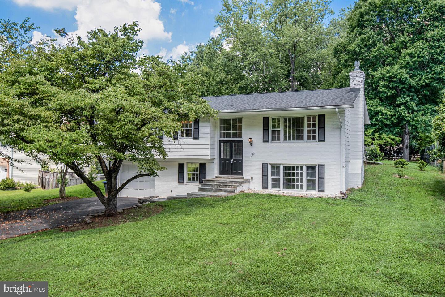11733 Ambleside Drive, Potomac