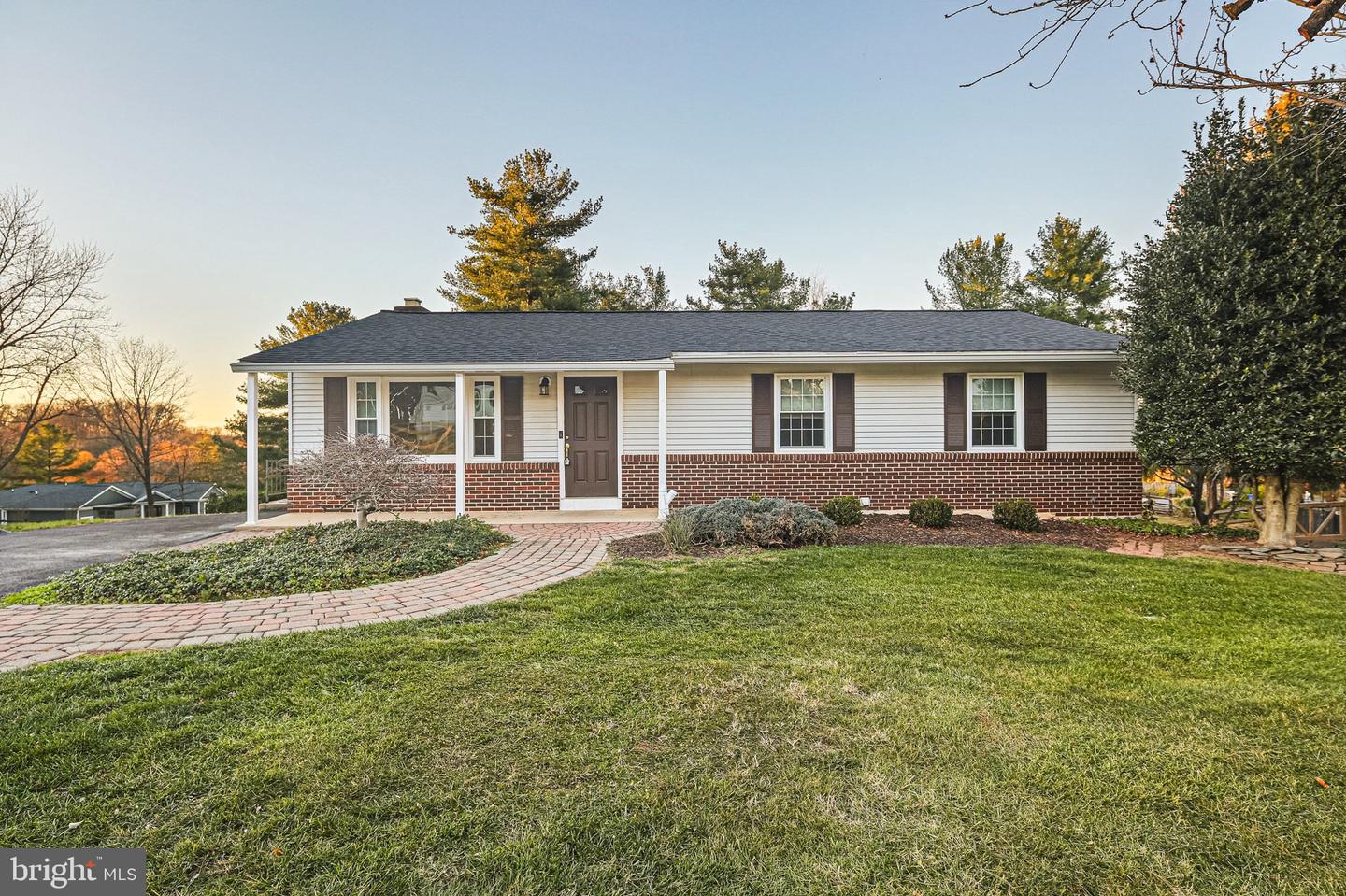 12301 Dancrest Drive, Clarksburg