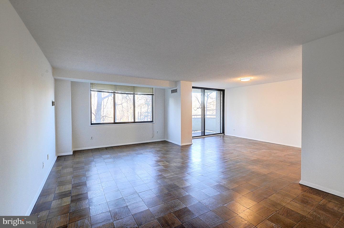 5225 Pooks Hill Road #324n