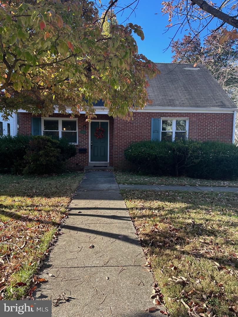 5910 Sonoma Road, Bethesda