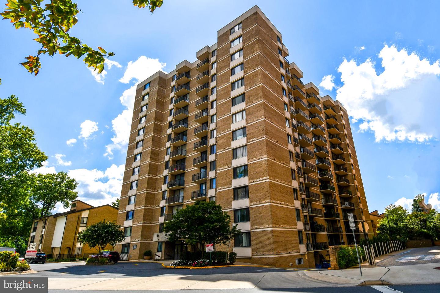 4 Monroe Street #4-1305, Rockville