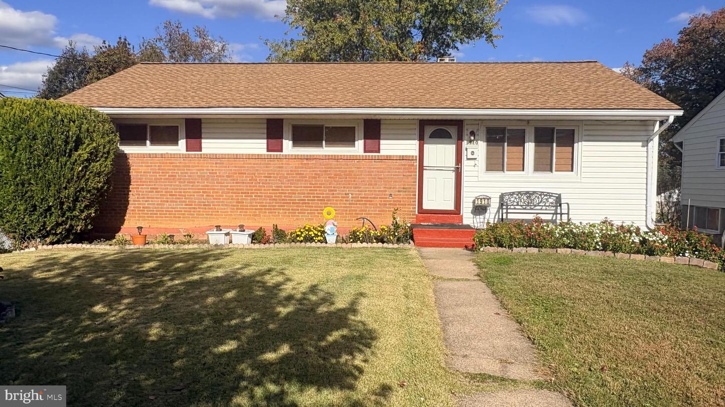 1910 Lewis Avenue, Rockville