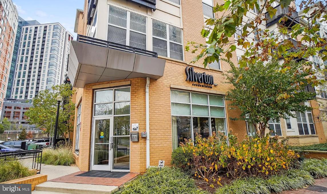 1201 East West Highway #209