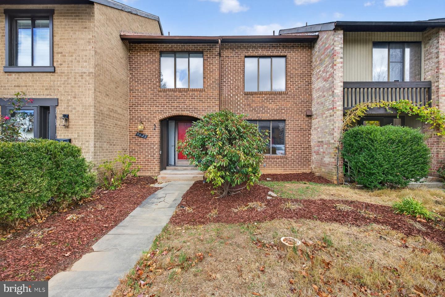 9625 Shadow Oak Drive, Gaithersburg