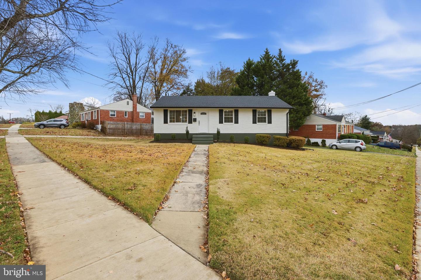 11901 Rocking Horse Road, Rockville