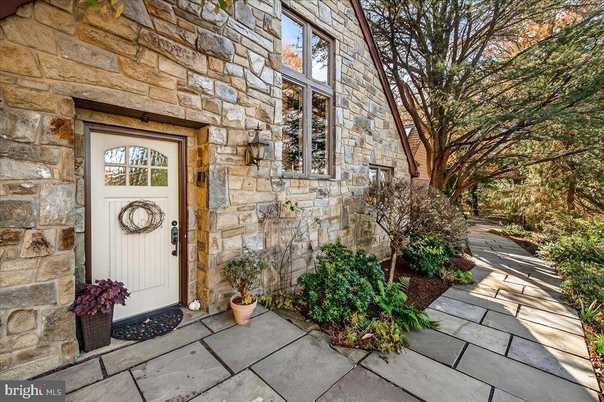 6400 Griffith Road, Gaithersburg