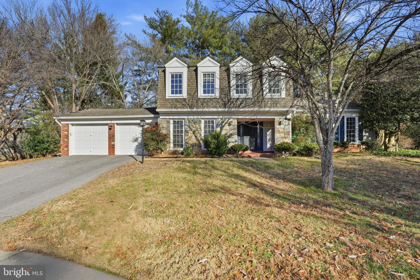 3 Scottview Court, Potomac