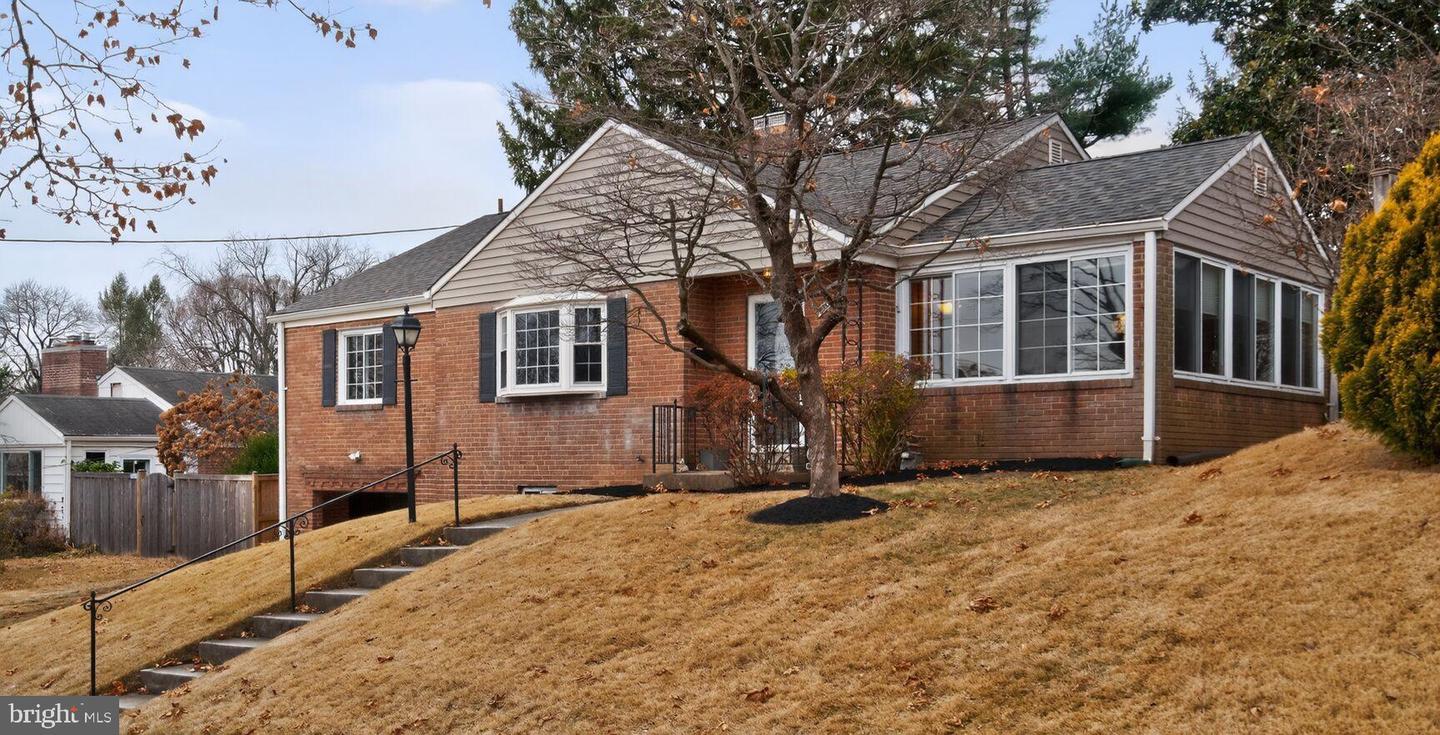 4503 Woodfield Road, Kensington