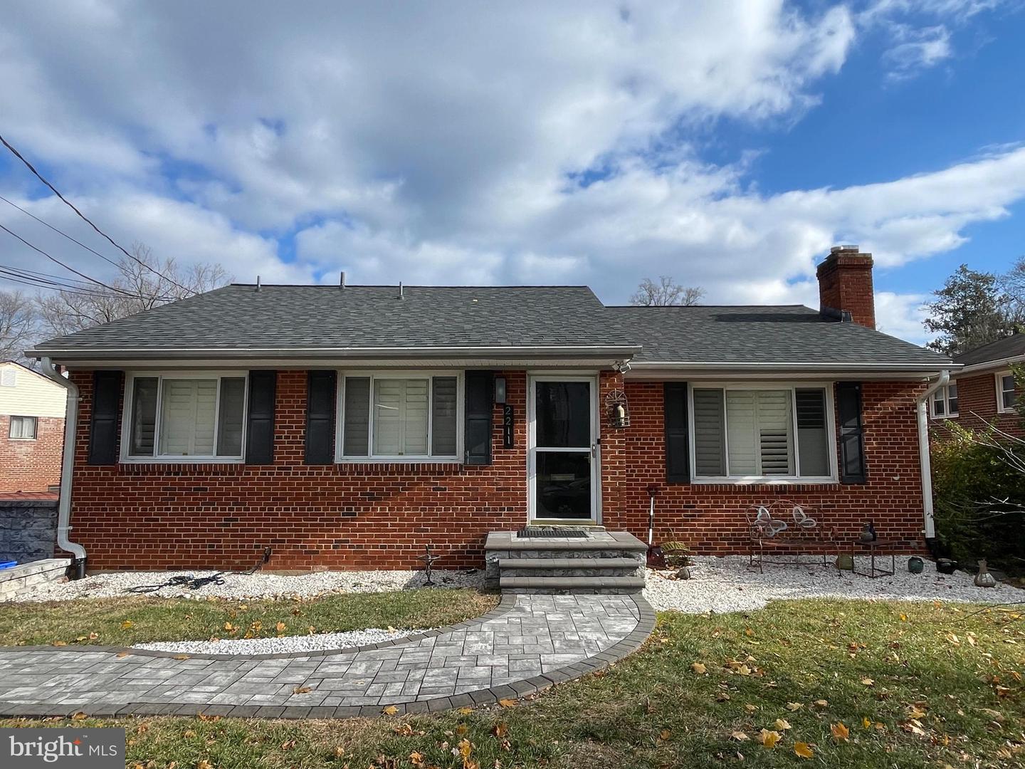 2211 Mark Court, Silver Spring