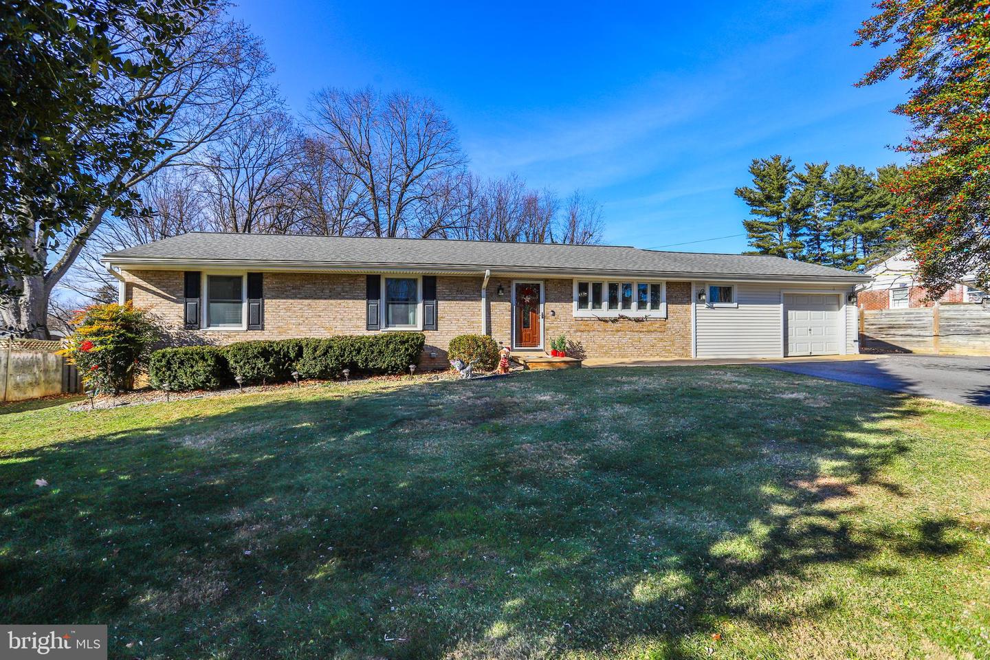 20420 Greenfield Road, Germantown