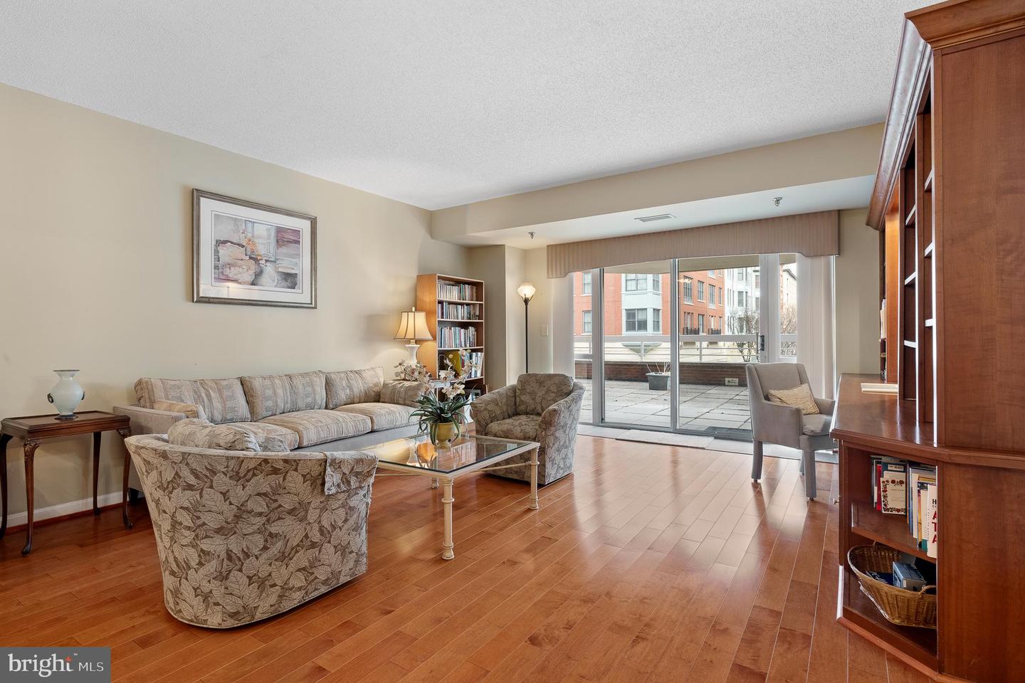 24 Courthouse Square #105, Rockville