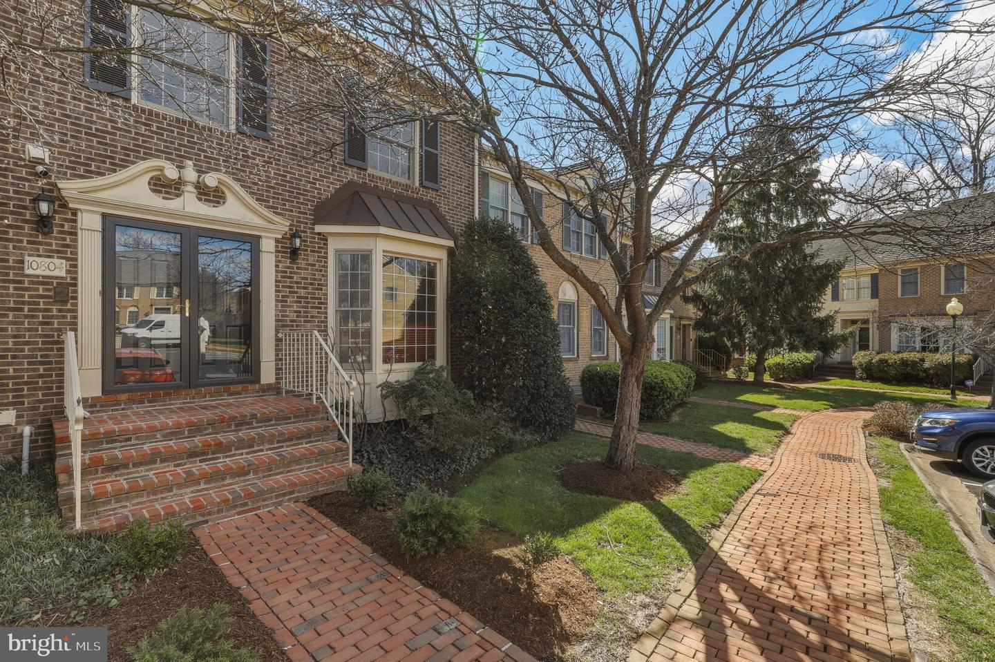 10804 Brewer House Road, Rockville
