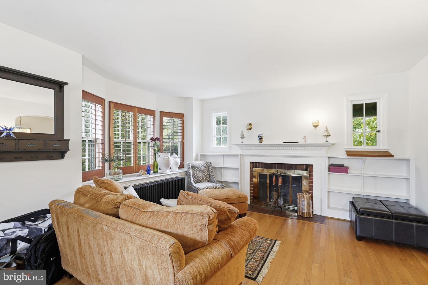 8209 Meadowbrook Lane, Chevy Chase