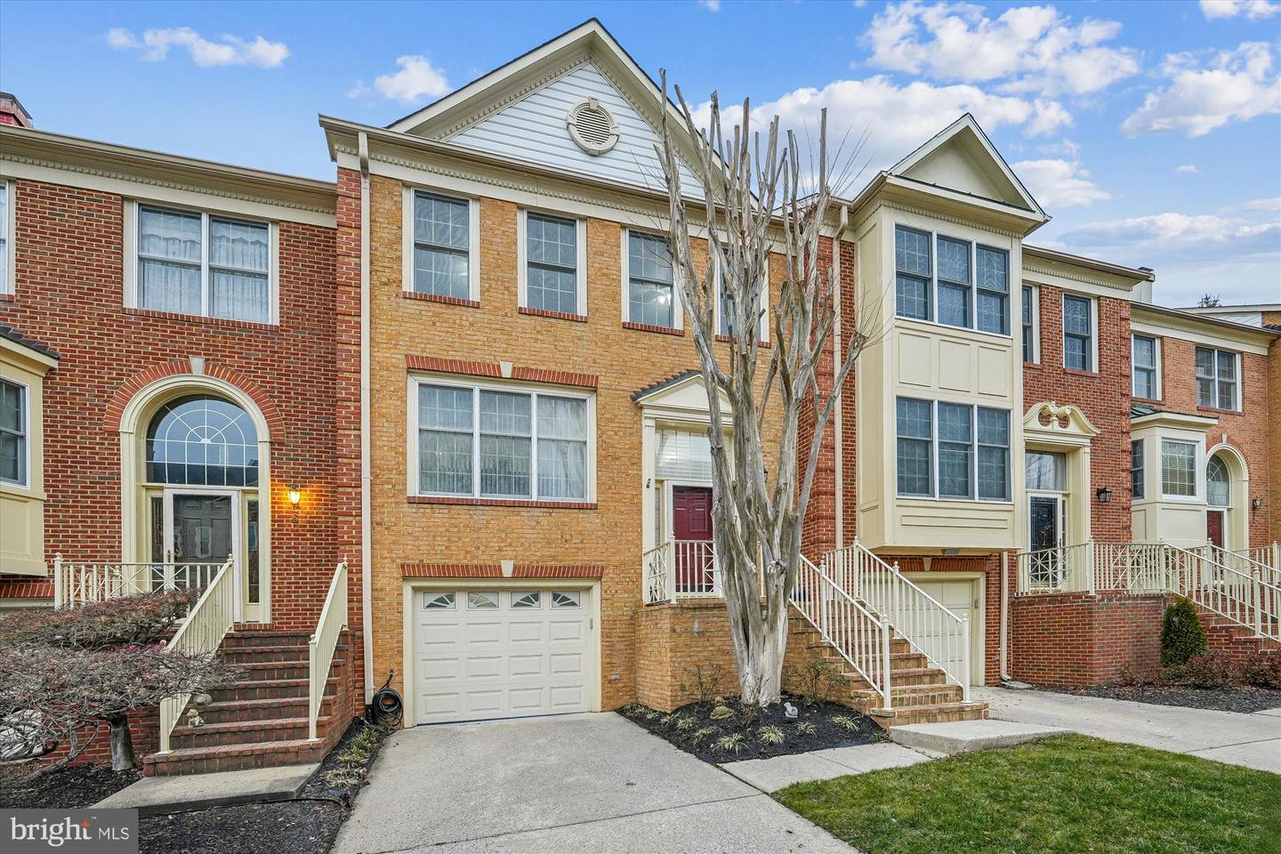 28 Sterling Court, Rockville