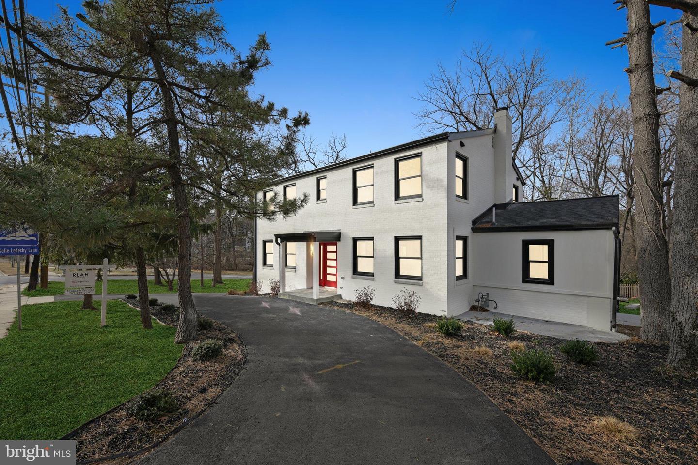 9200 Cedar Lane