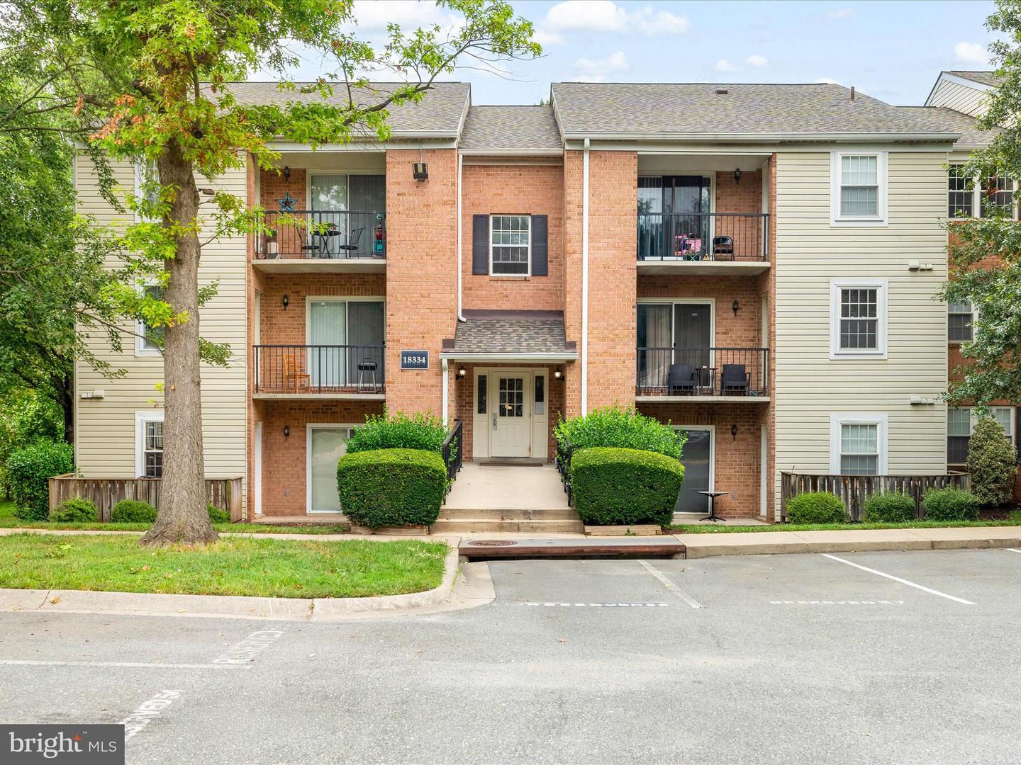 18334 Streamside Drive #101, Gaithersburg
