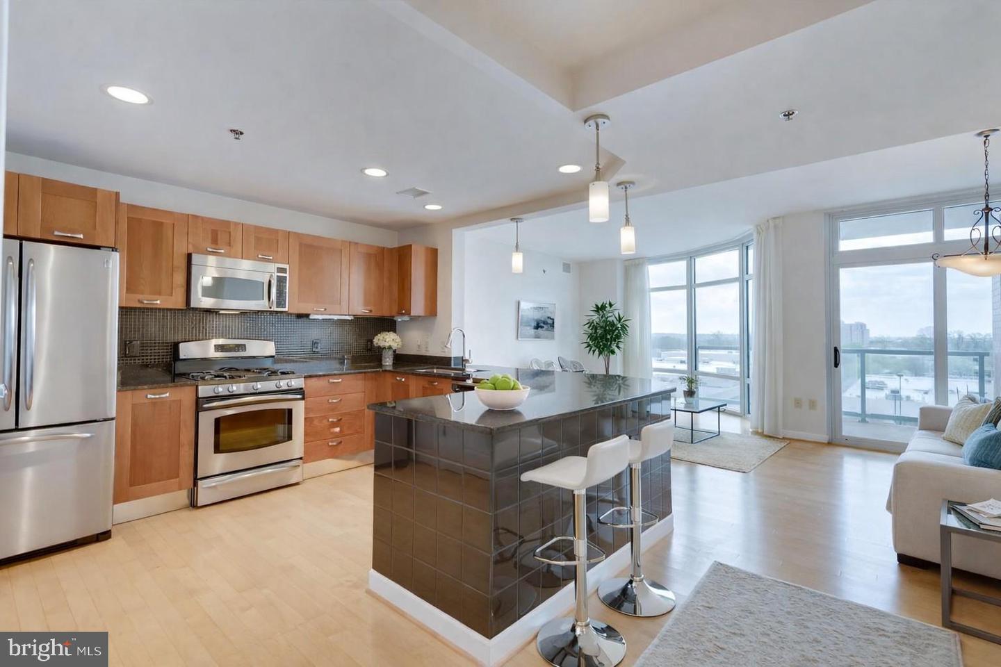 5750 Bou Avenue #812