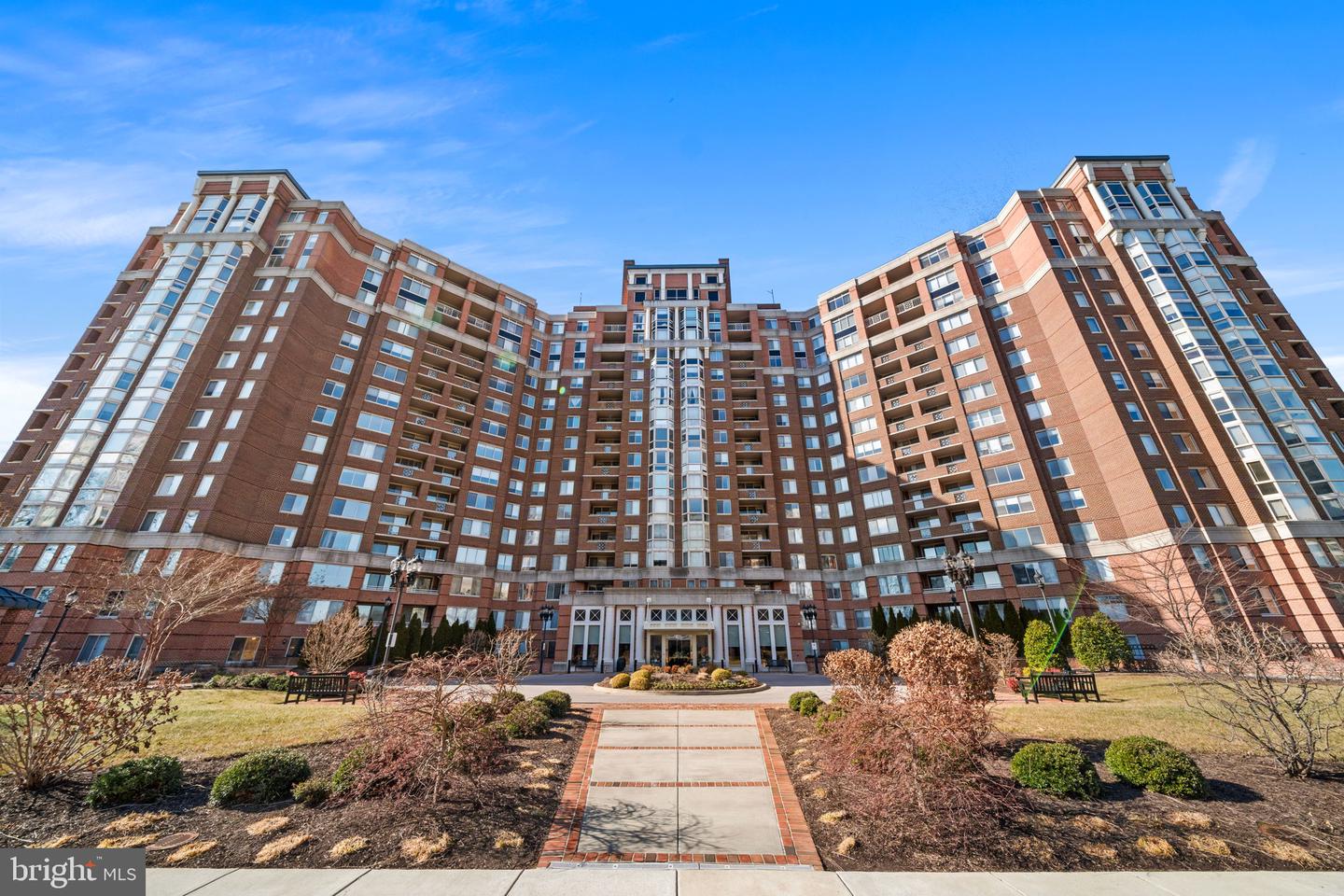 5809 Nicholson Lane #214, Rockville