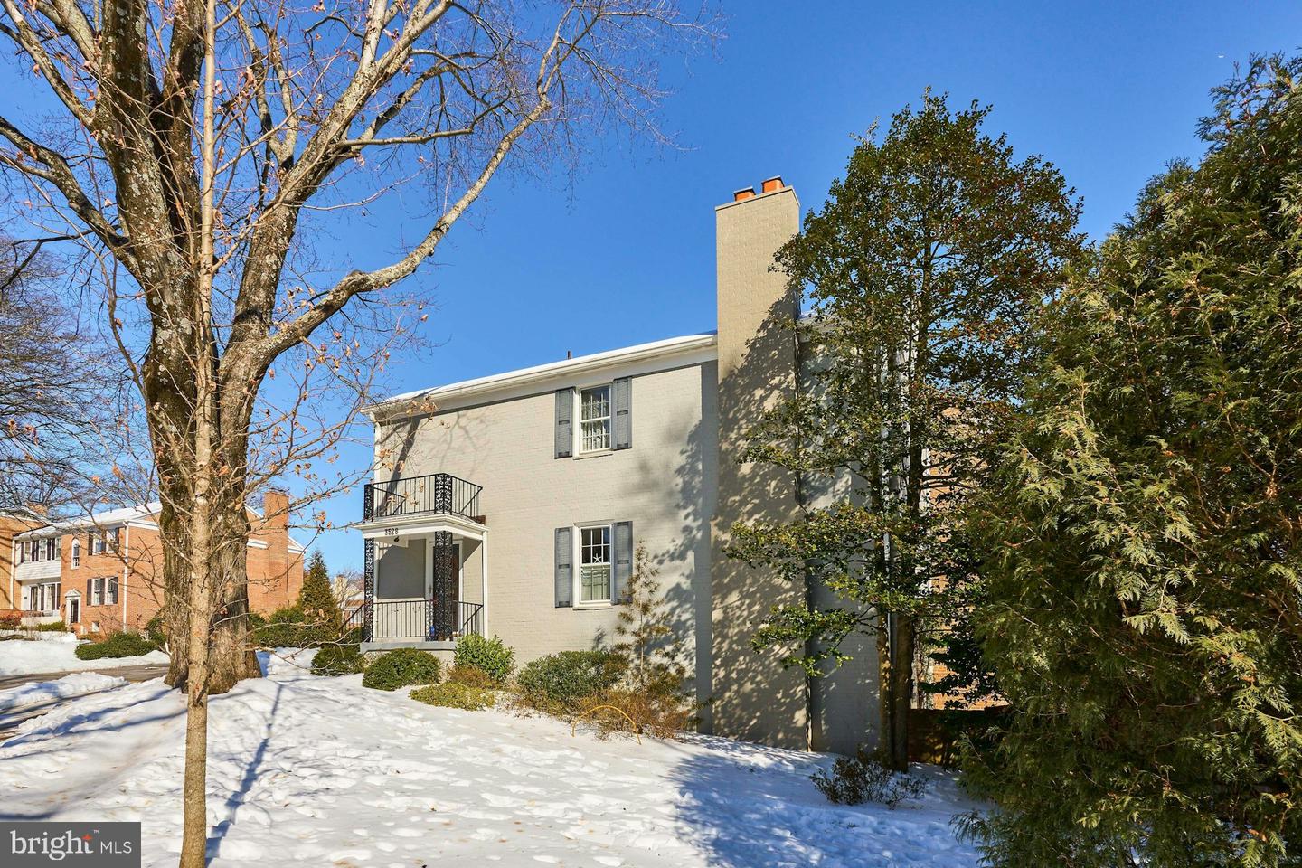 3528 Hamlet Place #808, Chevy Chase