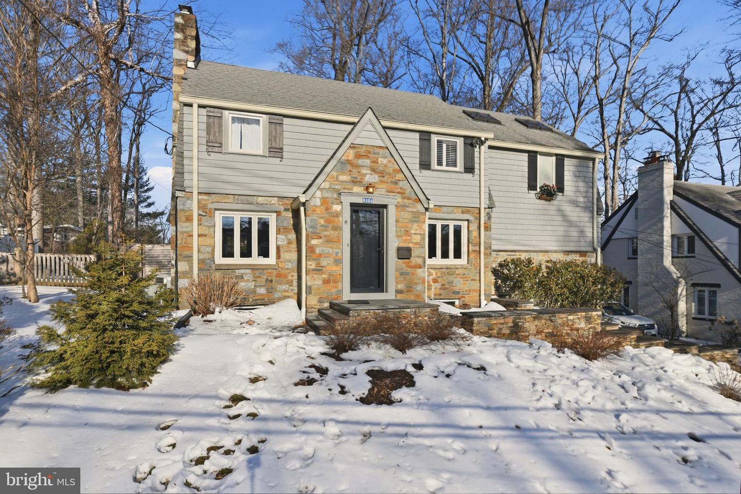 8304 Woodhaven Boulevard, Bethesda