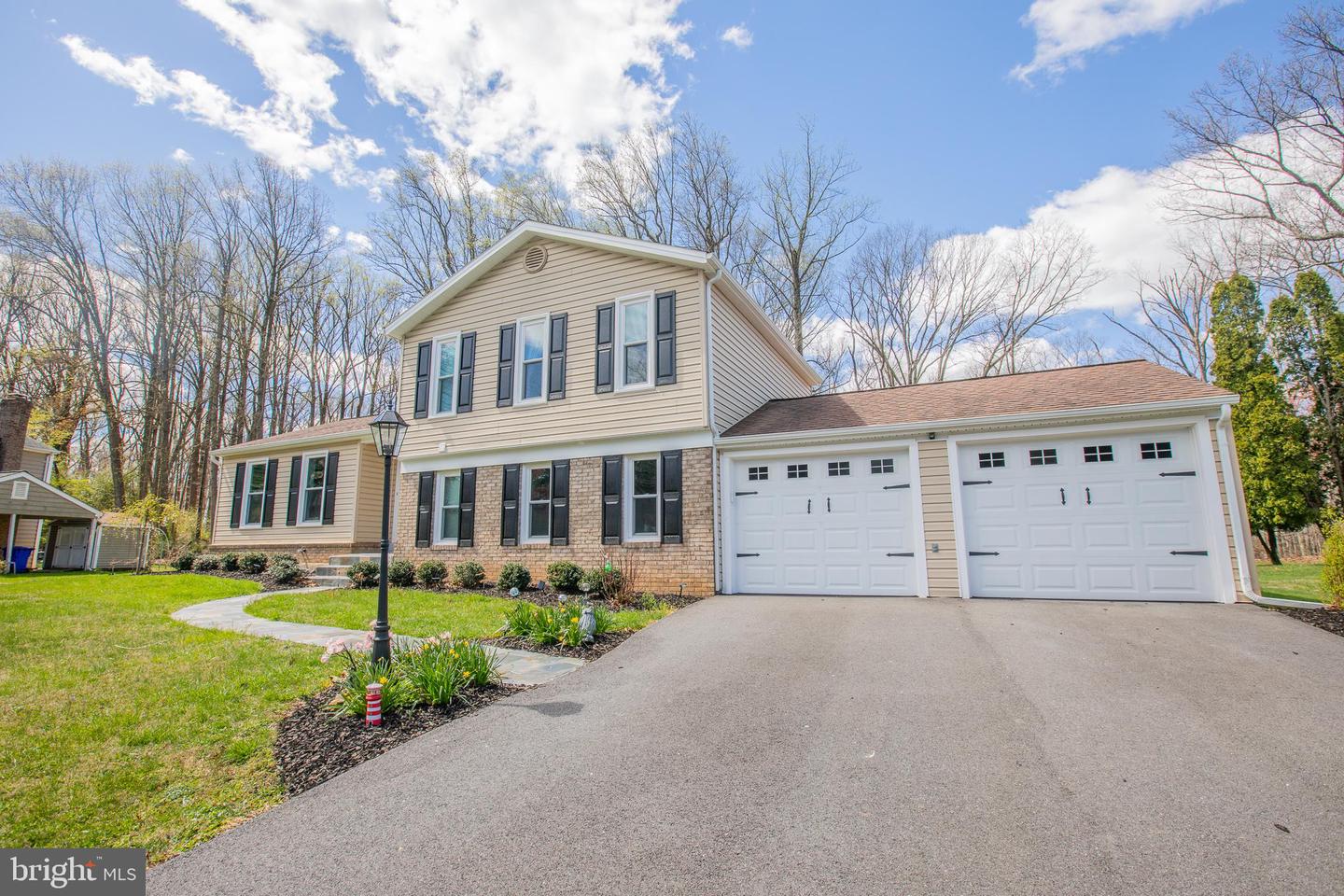 16920 Glen Oak Run, Rockville