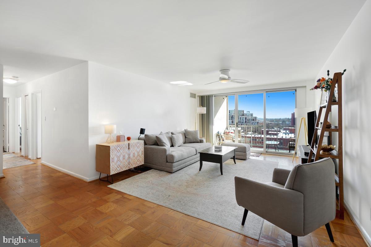 4977 Battery Lane #1-1014, Bethesda