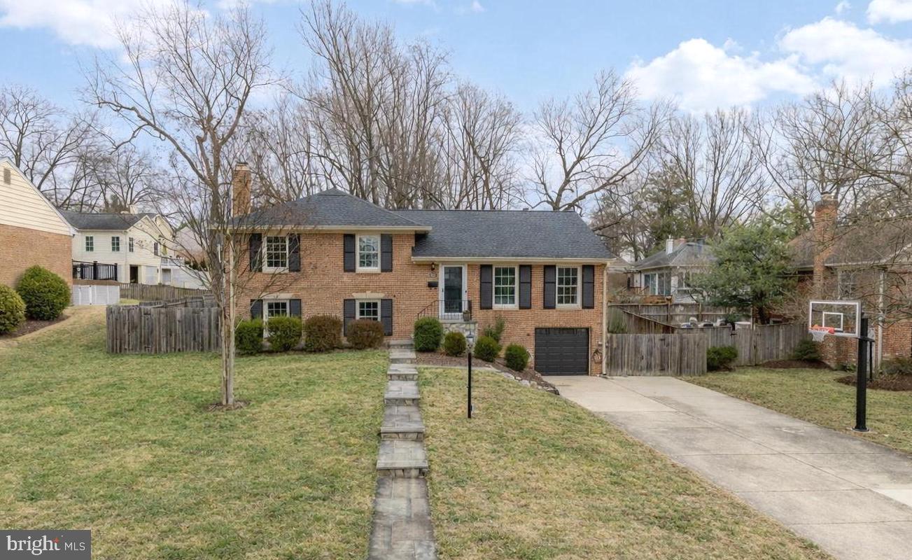 9615 Byeforde Road, Kensington
