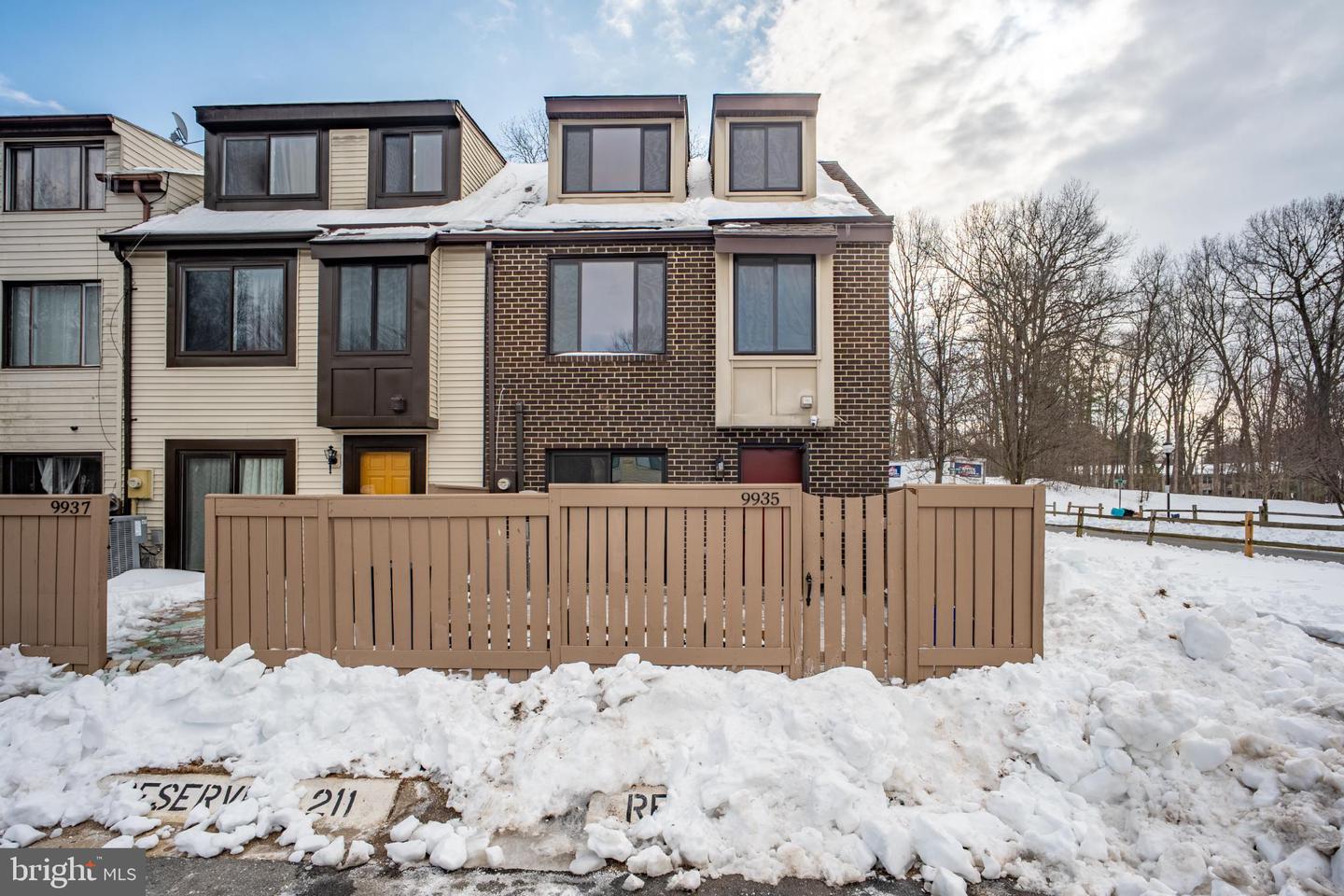 9935 Forest View, Montgomery Village