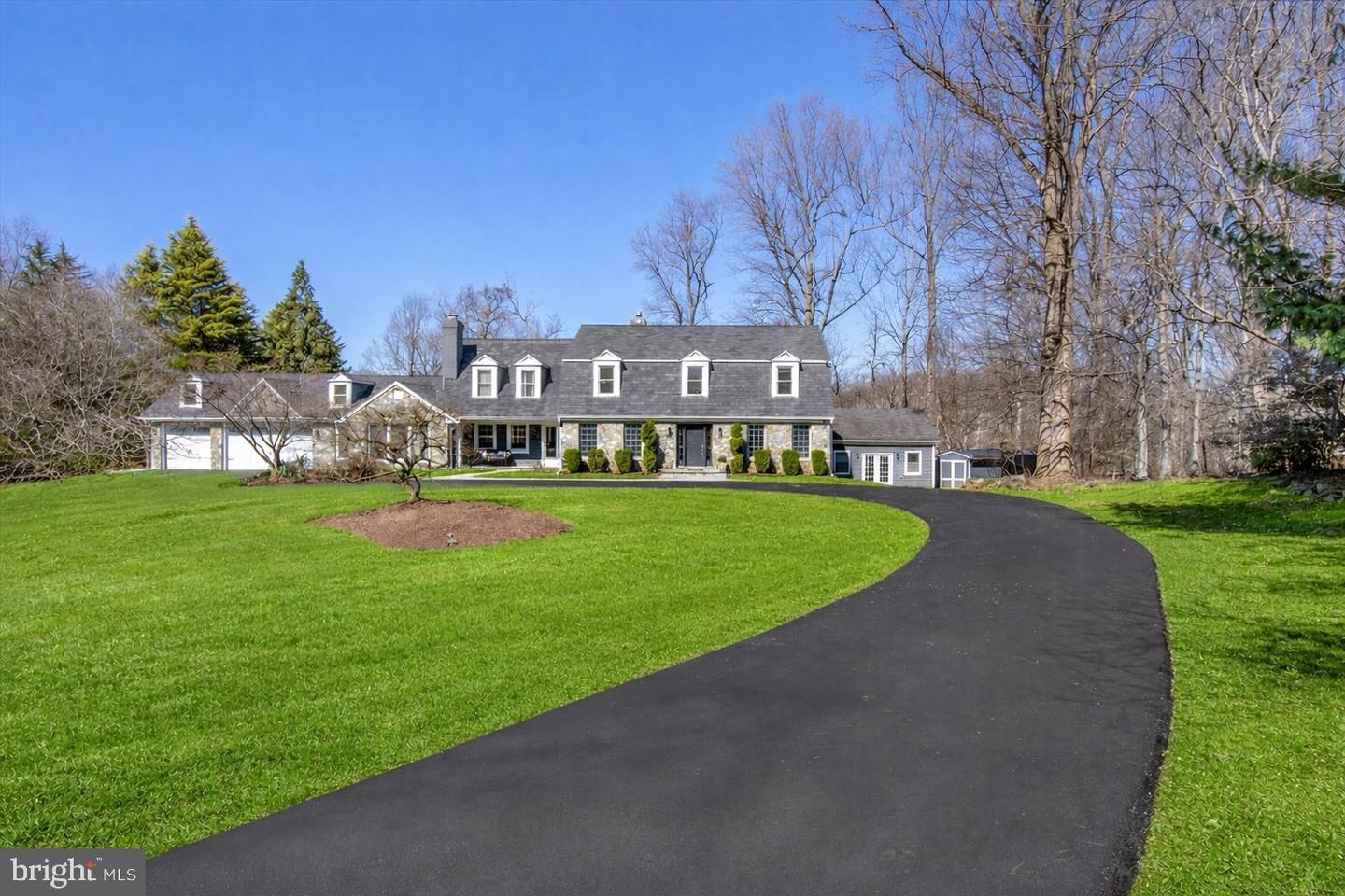 11309 Hidden Hollow Court, Potomac