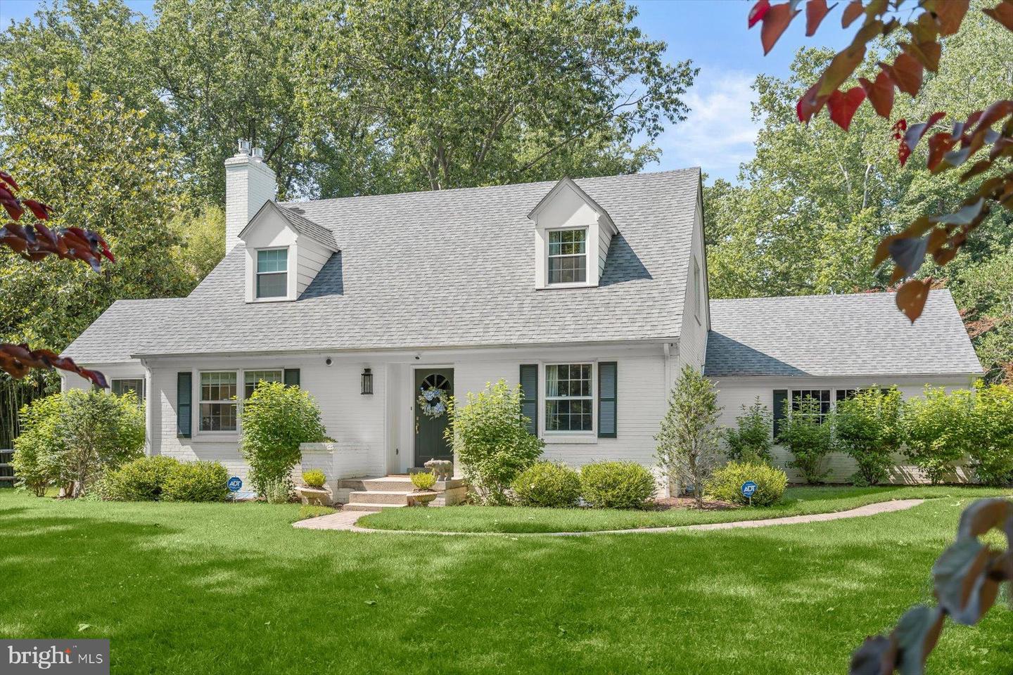 8436 Burning Tree Road, Bethesda