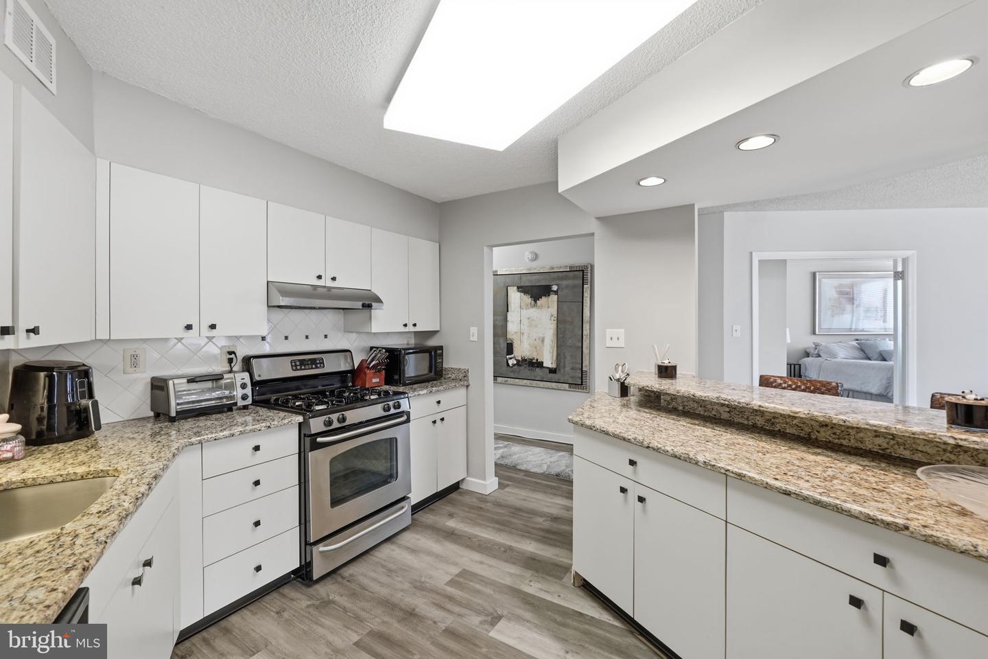 5225 Pooks Hill Road #1401n, Bethesda