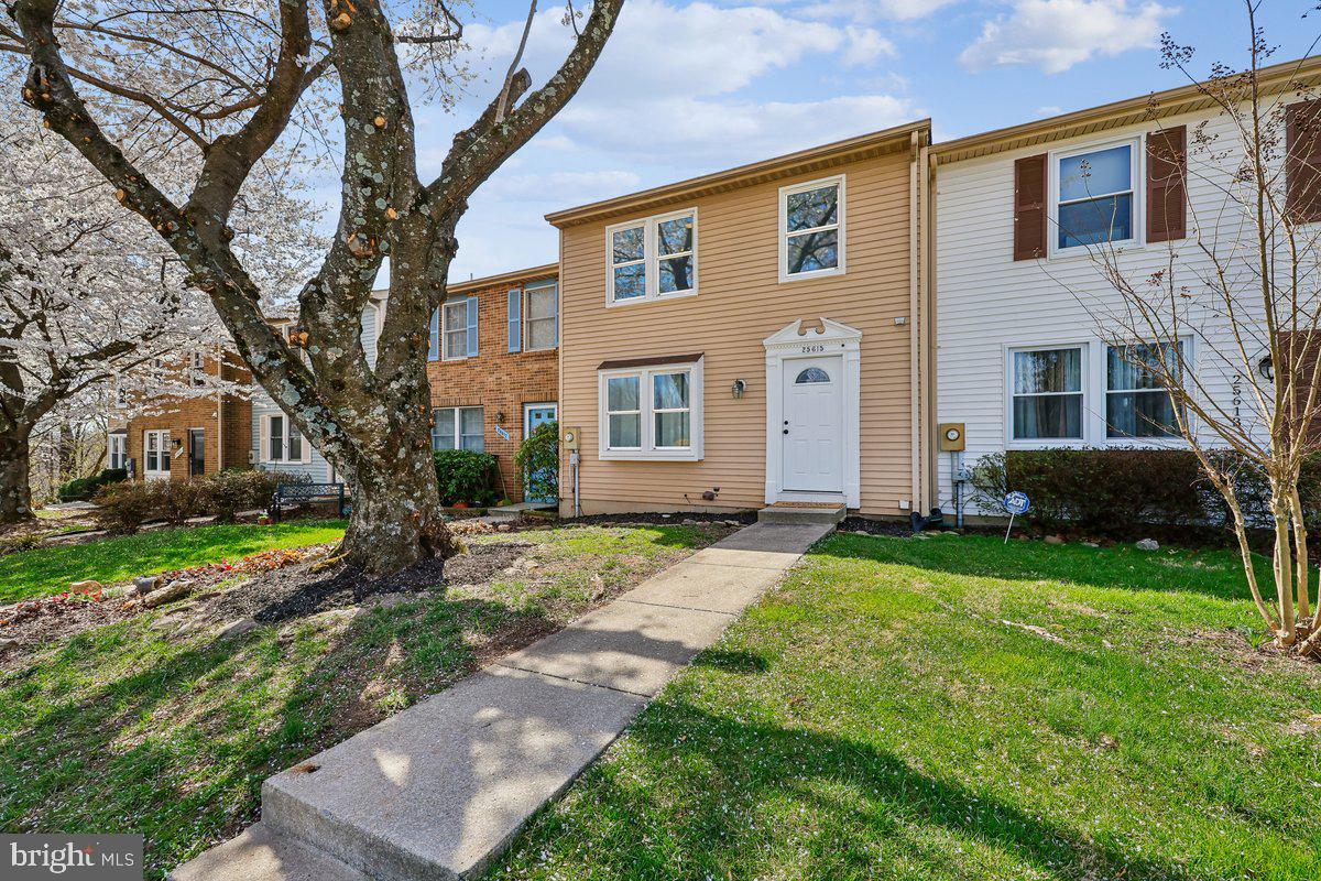 25615 Coltrane Drive, Damascus