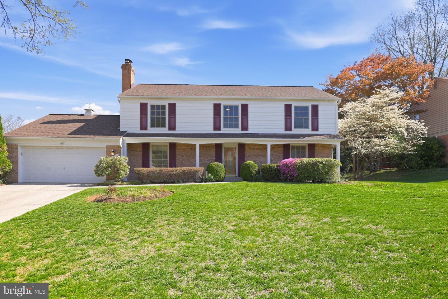 12721 Lincolnshire Drive, Potomac