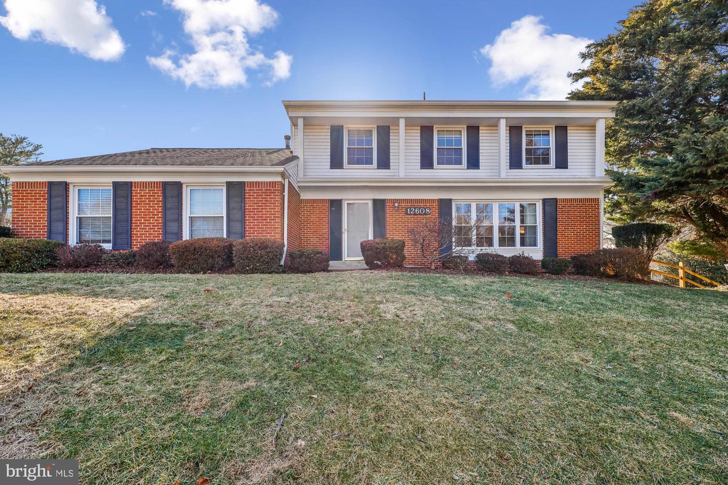 12608 Lincolnshire Drive, Potomac