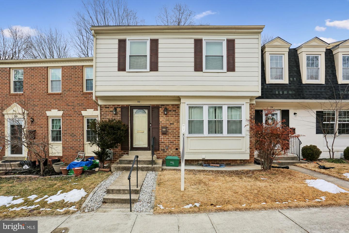 32 Oak Shade Road, Gaithersburg