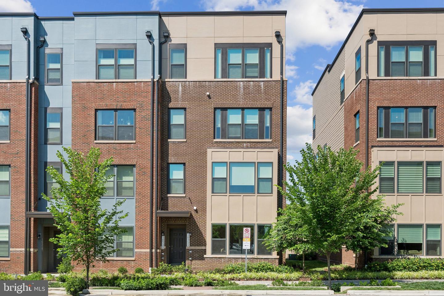16324 Connors Way #11, Rockville