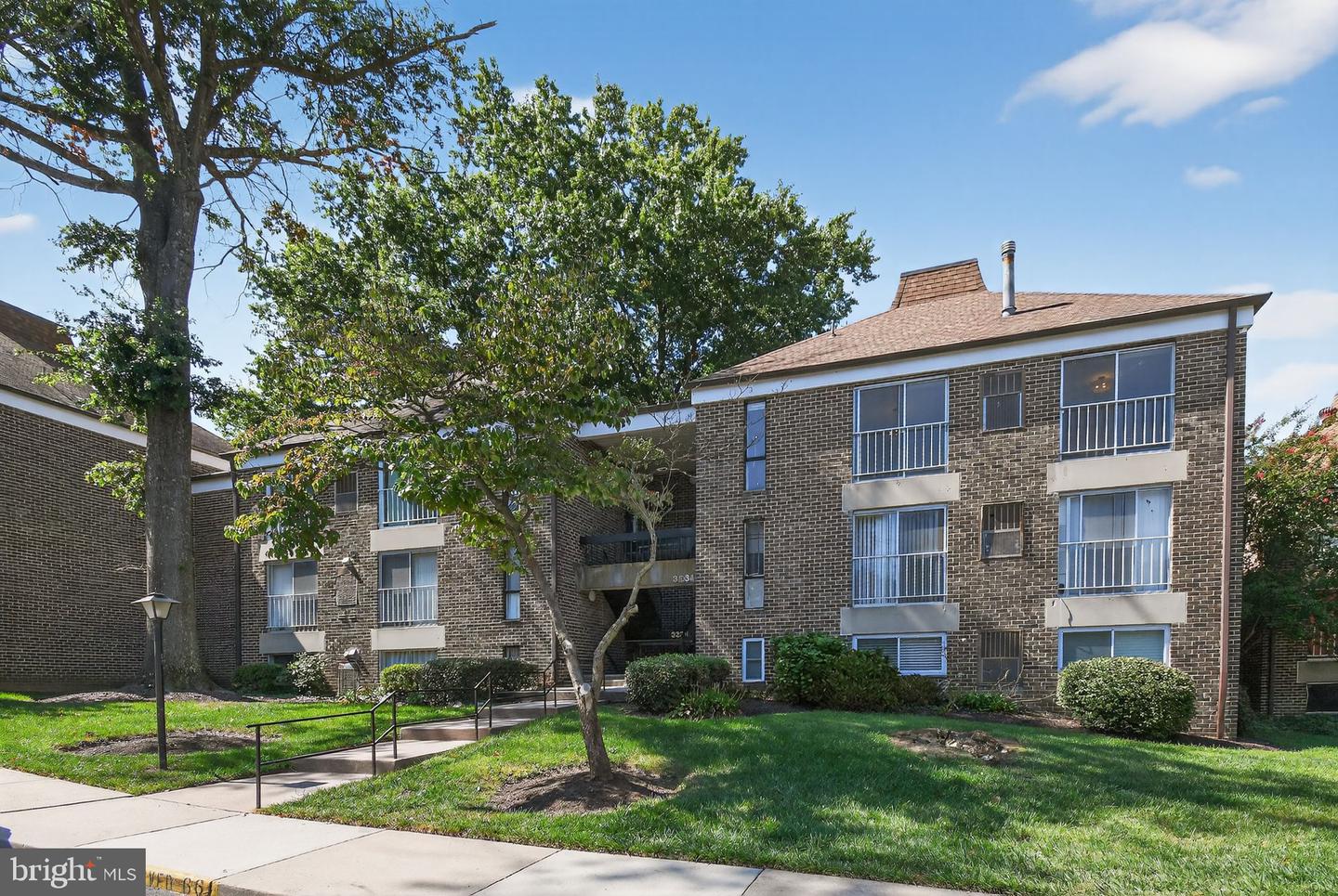 3234 Hewitt Avenue #3-4-B, Silver Spring