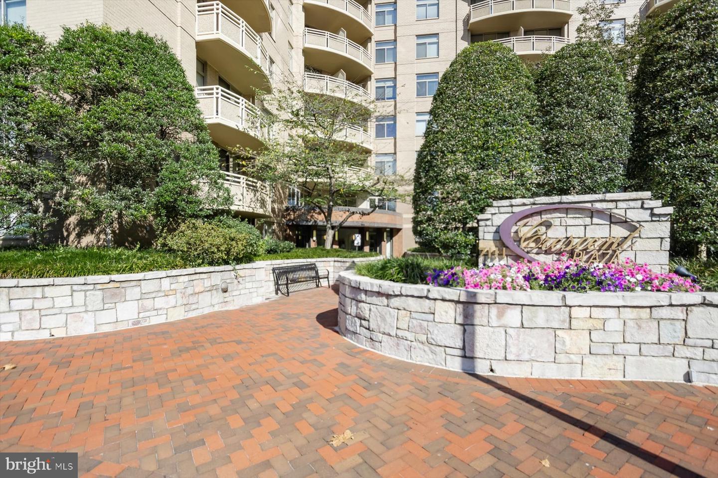 7111 Woodmont Avenue #402
