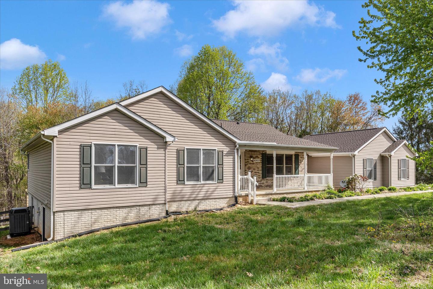 6955 Annapolis Rock Road, Woodbine