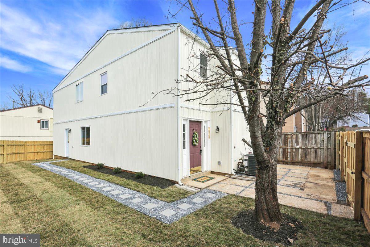 7635 Laytonia Drive, Gaithersburg