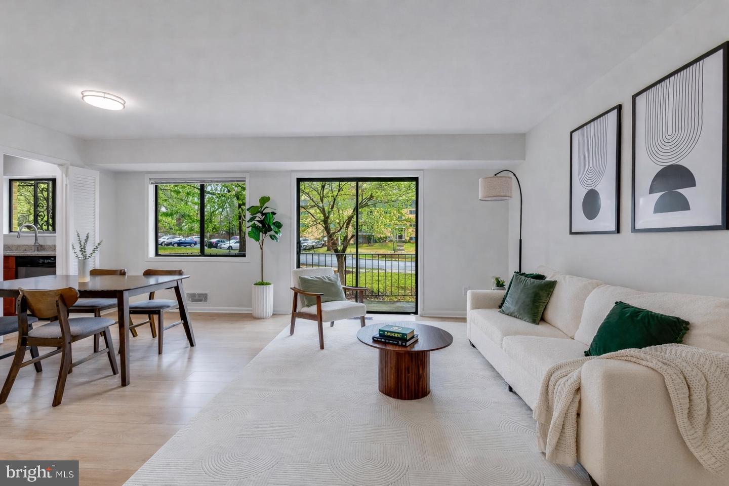10636 Montrose Avenue #101