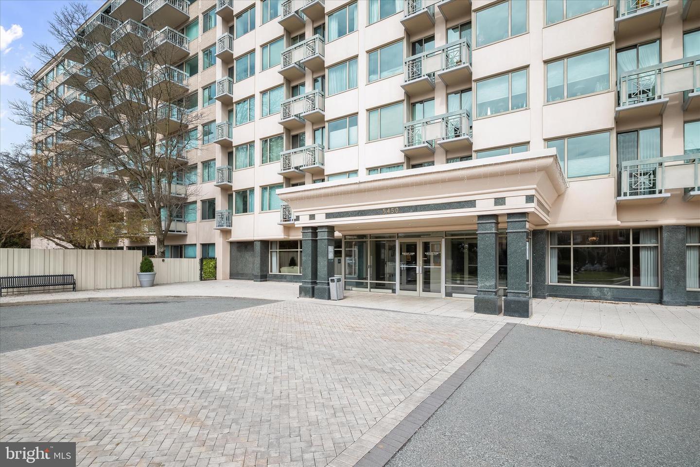 5450 Whitley Park Terrace #507, Bethesda