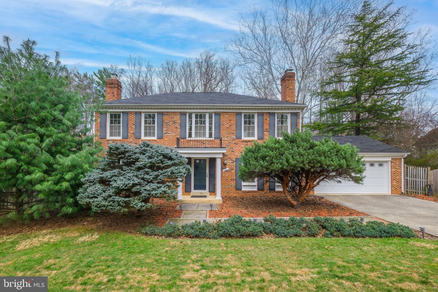 9 Trailridge Court, Potomac