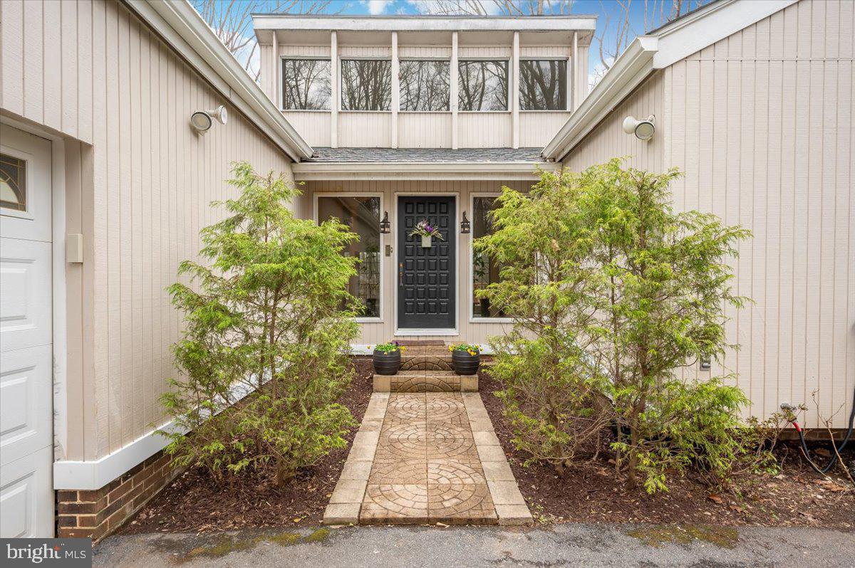 10101 Lloyd Road, Potomac