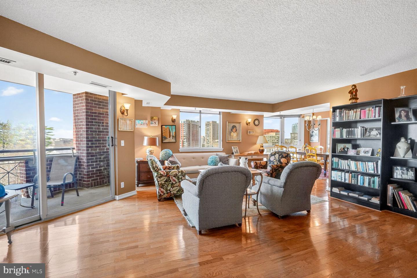 5809 Nicholson Lane #709, Rockville