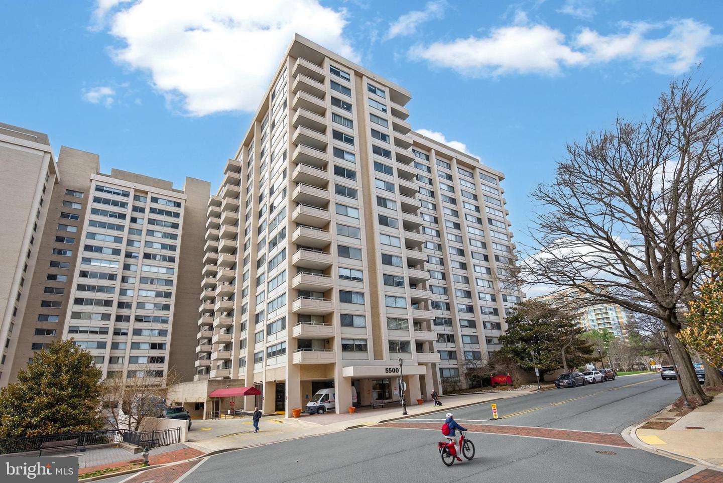 5500 Friendship Boulevard #1515n, Chevy Chase
